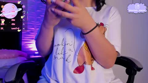 Snapshot of melody_black_ chatting on 11.17.25 Melody online show from 11.17.25