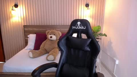 Melody  online show from 12.11.24