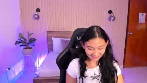 Melody  online show from 12.30.24