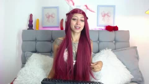 M E L O D Y   online show from 04.13.26