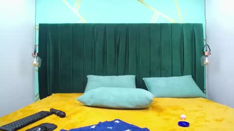 melody_kener online show from 02.21.25