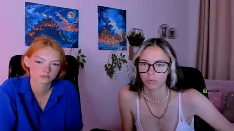Snapshot of melody_sky_ chatting on 08.04.26 Your cute girl online show from 08.04.26