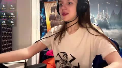 Hi Im Aria 18 years old online show from 04.23.26