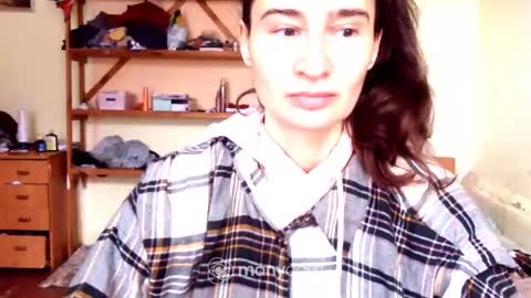 Snapshot of memorningdew chatting on 12.28.24 Yummygirl online show from 12.28.24