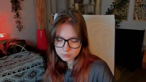 Mia online show from 09.24.25