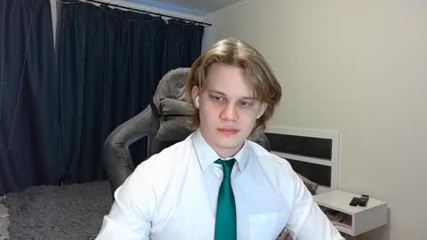 Mickey online show from 12.24.24