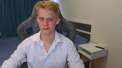 Mickey online show from 11.22.25