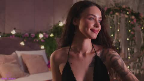 Heeyyooo Im Nans Subscribe to me I will be glad online show from 01.23.25