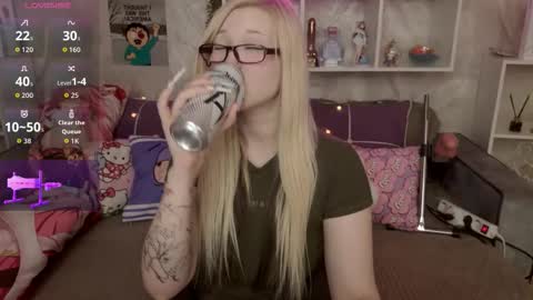 Snapshot of meowkakitty chatting on 01.08.26 MeowkaKitty online show from 01.08.26