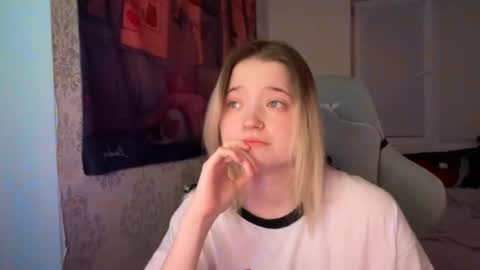 meowme online show from 12.31.24