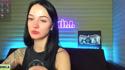 Snapshot of meowluv chatting on 12.20.24  NIKKY  STIVE     Every day from 1000  to 200  EST time. online show from 12.20.24
