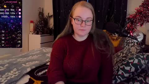 Snapshot of meowut chatting on 12.29.24 Mary online show from 12.29.24
