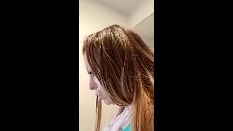 Snapshot of meowzers777 chatting on 12.15.25 meowzers777 online show from 12.15.25