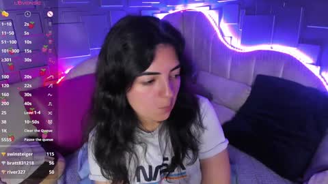 Snapshot of meraki_fraise chatting on 01.03.25 online show from 01.03.25