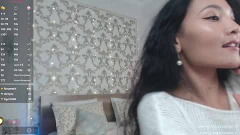 Next show on 03 Dec online show from 12.11.24