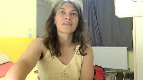 Snapshot of merciylove chatting on 05.20.26 Miss Helena online show from 05.20.26