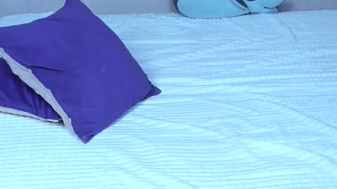 Mercy Bloom online show from 09.15.25