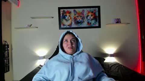 Snapshot of meredit_cristi23 chatting on 02.26.26 CRISTI AND MEREDIT online show from 02.26.26