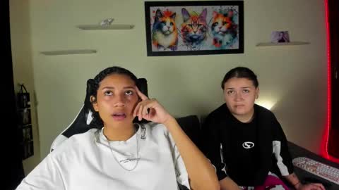 Snapshot of meredit_cristi23 chatting on 03.04.26 CRISTI AND MEREDIT online show from 03.04.26