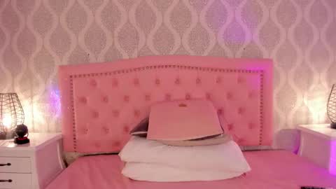   online show from 12.20.25