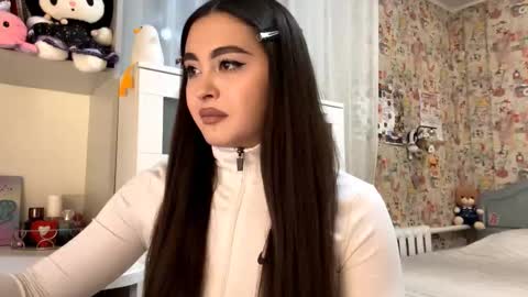 Enni online show from 12.04.25