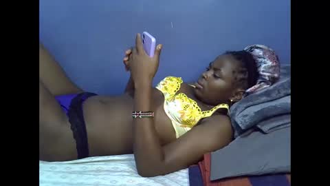 merlin_queen online show from 11.17.25