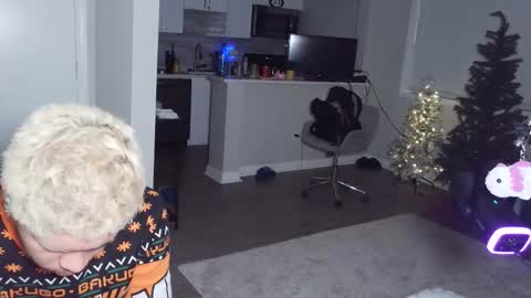 Snapshot of merlinharriss chatting on 12.16.25 Merlinz Magic online show from 12.16.25