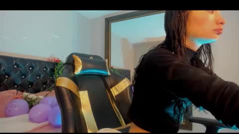 Sofia online show from 12.22.25