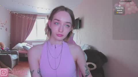 Snapshot of merryl_clark chatting on 05.18.26 Sara online show from 05.18.26
