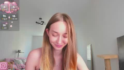 Snapshot of merryl_clark chatting on 07.18.26 Sara online show from 07.18.26