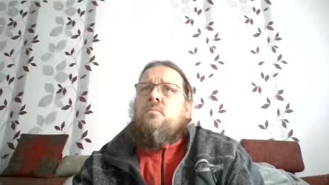 Snapshot of metallbuddy chatting on 01.04.25 ask me online show from 01.04.25