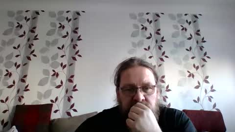 Snapshot of metallbuddy chatting on 01.12.25 ask me online show from 01.12.25