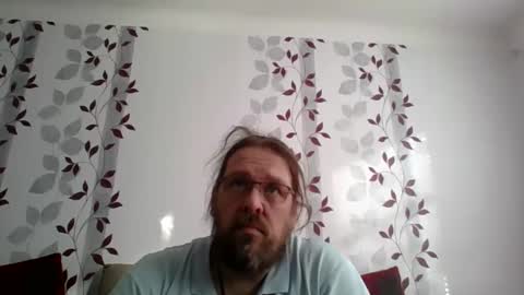 Snapshot of metallbuddy chatting on 10.18.25 ask me online show from 10.18.25