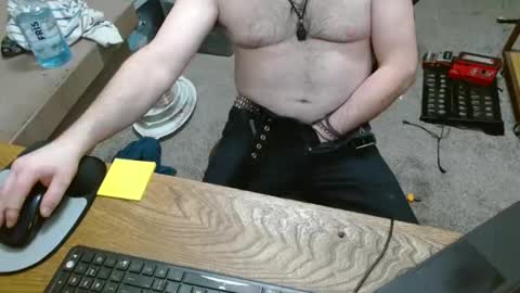 Snapshot of metalsharkk chatting on 01.30.25 metalsharkk online show from 01.30.25