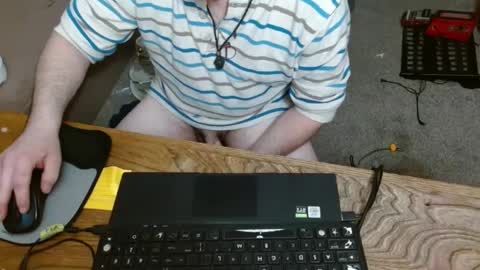 Snapshot of metalsharkk chatting on 01.30.25 metalsharkk online show from 01.30.25