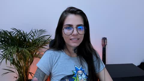 Snapshot of meurief chatting on 01.06.25 Meurif online show from 01.06.25
