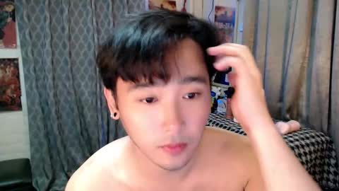 Snapshot of mhikael chatting on 01.05.26 Mhikael online show from 01.05.26