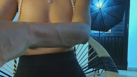 Mulata Spencer online show from 11.10.25