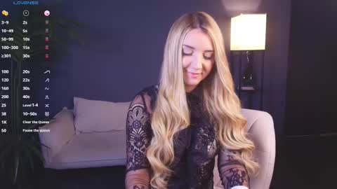 Snapshot of mi1a_ chatting on 12.04.25 mi1a_ online show from 12.04.25