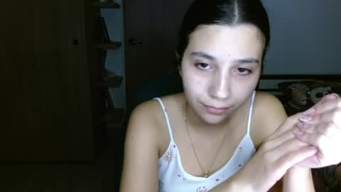 Snapshot of mia__lopez_ chatting on 04.29.26 Mia online show from 04.29.26