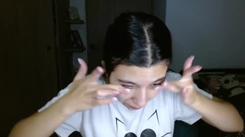 Snapshot of mia__lopez_ chatting on 05.17.26 Mia online show from 05.17.26