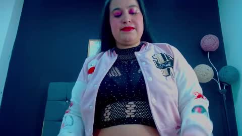 C A L L  M E  M I A  online show from 09.29.25