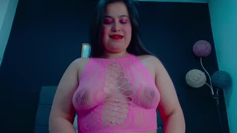 C A L L  M E  M I A  online show from 10.05.25