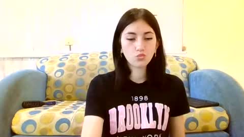 Snapshot of mia_beauti_live chatting on 07.07.26 mia_beauti_live online show from 07.07.26