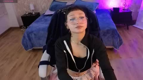 Snapshot of mia_bloom2 chatting on 05.26.26 mia online show from 05.26.26