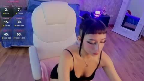 Snapshot of mia_bloom2 chatting on 06.03.26 mia online show from 06.03.26