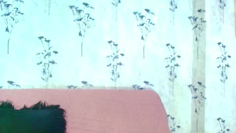 Mia  online show from 03.11.25