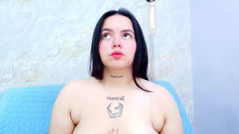 Mia  online show from 10.09.25