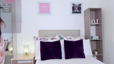 Mia Cano online show from 11.11.25