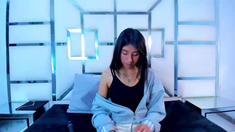 mia_clark18 online show from 10.07.25